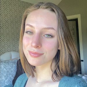 Meet your Posher, Rayna